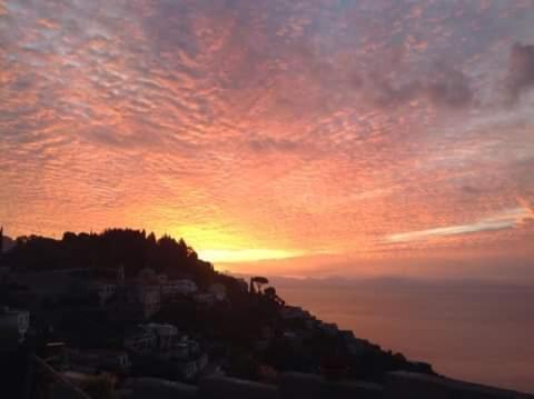Casa Enzo Con Vista Mare Apartman Amalfi Kültér fotó