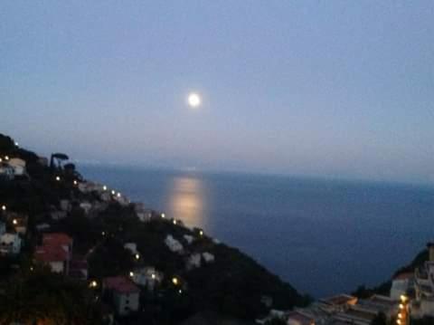 Casa Enzo Con Vista Mare Apartman Amalfi Kültér fotó